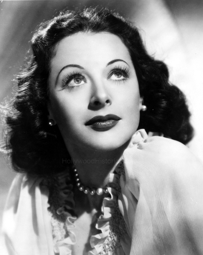 1942 3 Photo shoot MGM wm.jpg